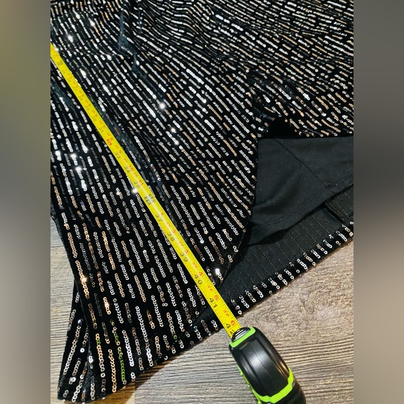 🎉SALE🎉🆕 Lane Bryant Black Silver Sequin Wrap Gown - Picture 6 of 9